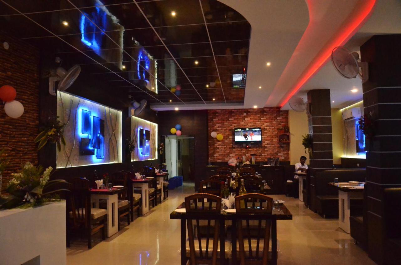 Hotel Janvi Interntaional Inn Muzaffarpur Bagian luar foto